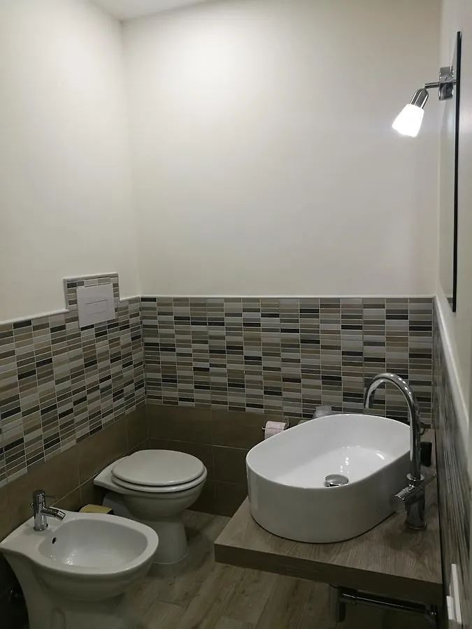 Bed and Breakfast Volturno 106 Palermo 0*,  Italien